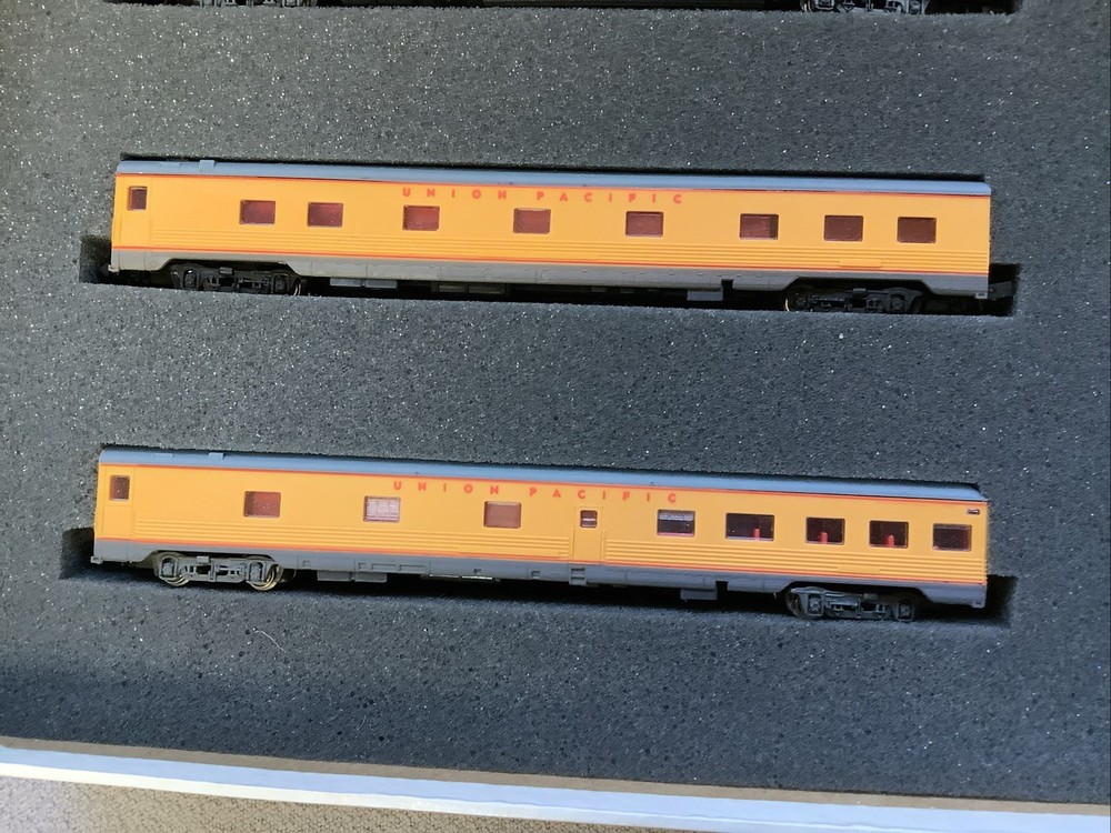 Con-Cor N Scale Union Pacific Passenger Set #004301