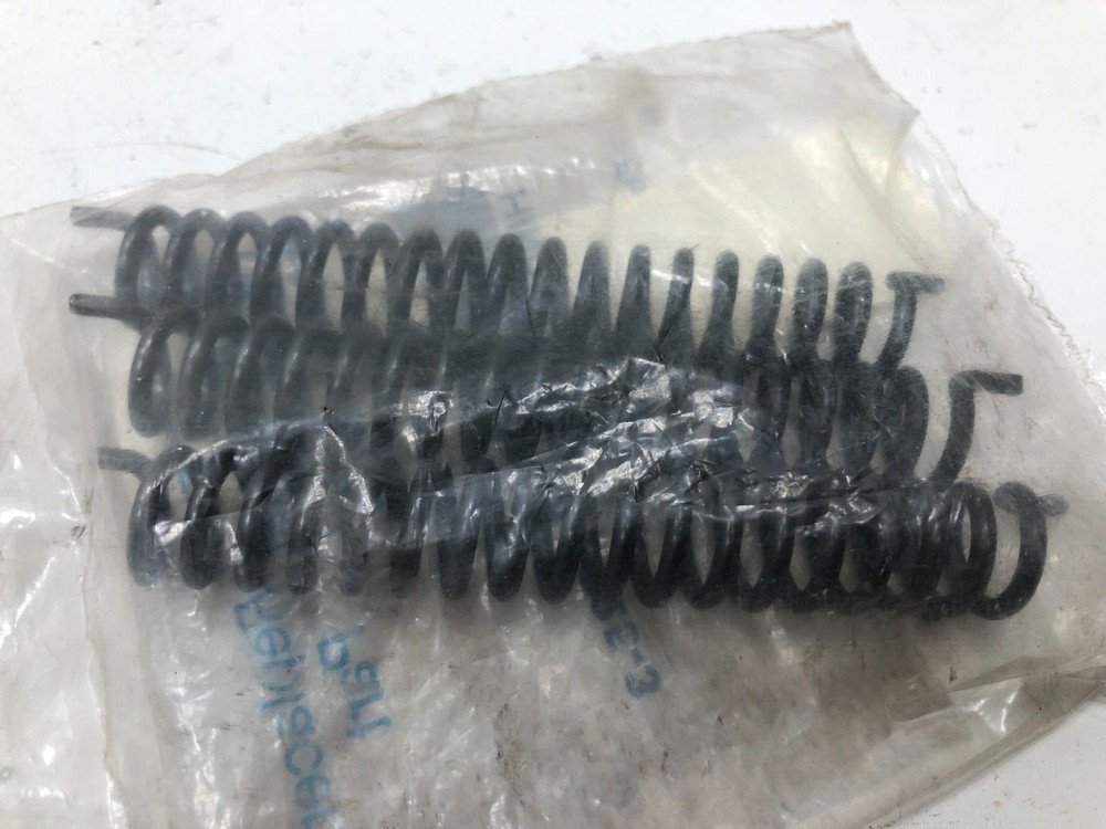 (QTY.3) MANITOWAC 30-1025-3 REFIGERATOR HINGE SPRING