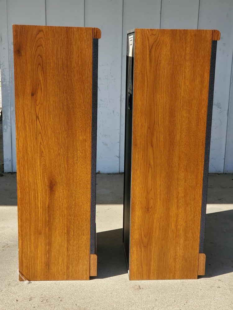 Fisher STV-750 Floor Speakers 33" Tested