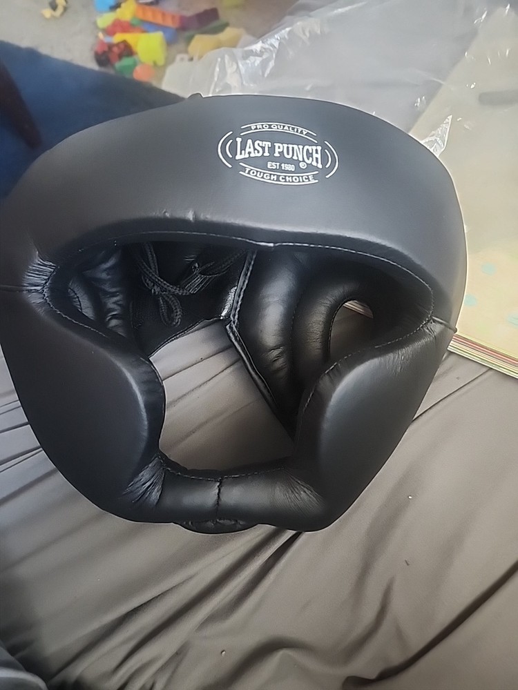 Last Punch Headgear Black Size Large Adjustable Strap