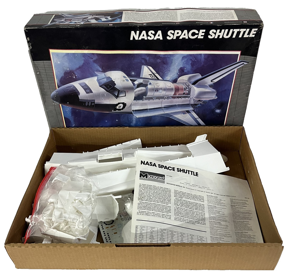 Monogram NASA Space Shuttle 1:72 Scale Kit #5904 Vintage Model