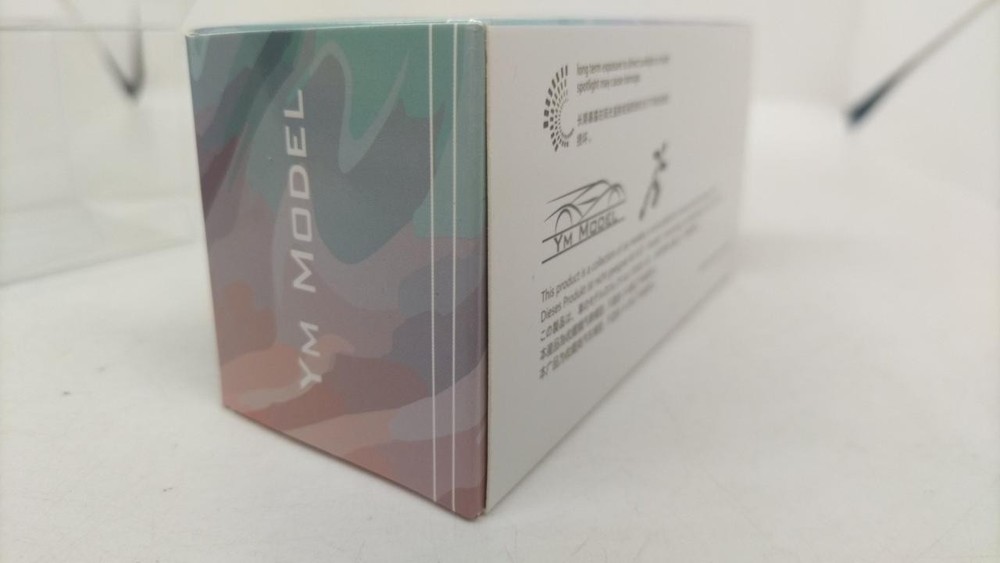 Ym Model Kaws Chorme Golden Lexus