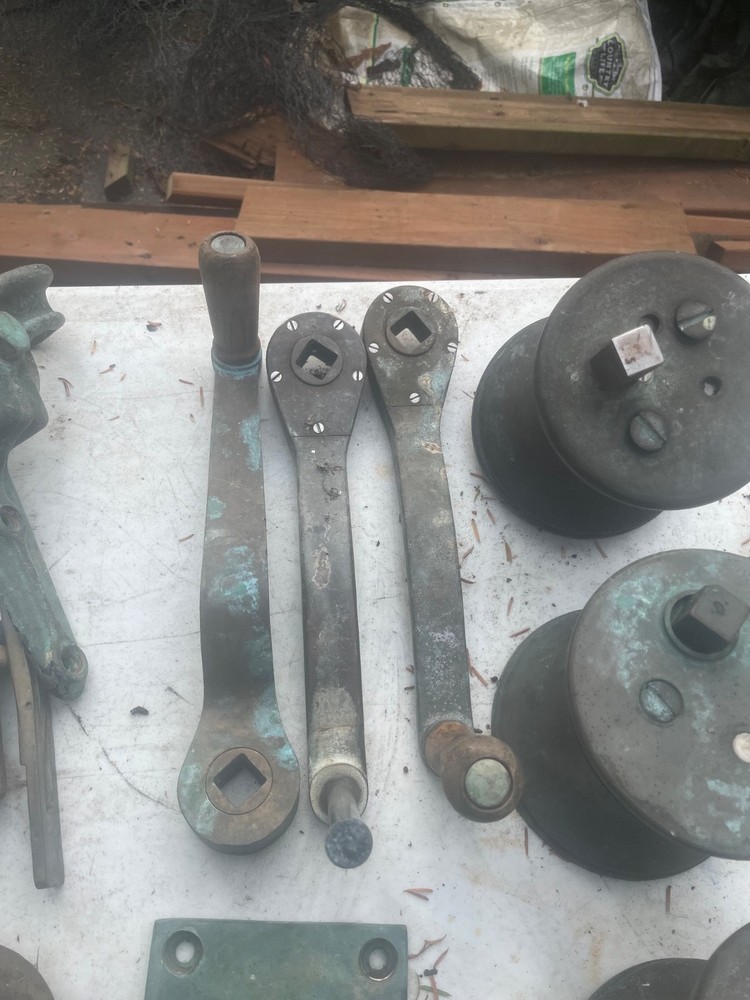 bronze winches and winch handles
