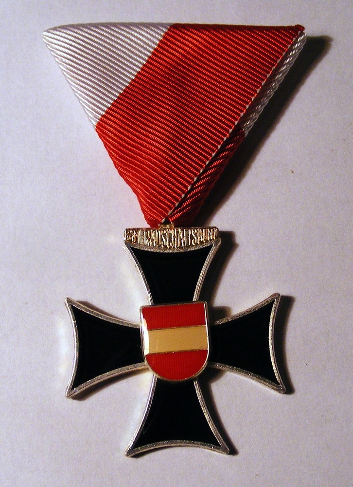 GERMAN ORDER, CROSS + MINI . 2 DEGREE .