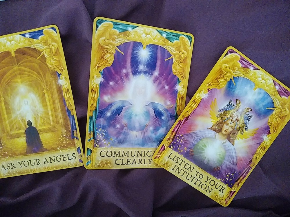 Mini Reading Oracle Card Angel