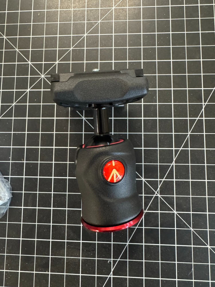 Manfrotto 490 Ball Head w/ Quick Release Plate – Excellent Condition