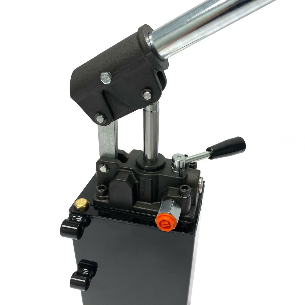 Hydraulic piston hand pump with valve for double acting cylinder 2.7 CID 1 quart