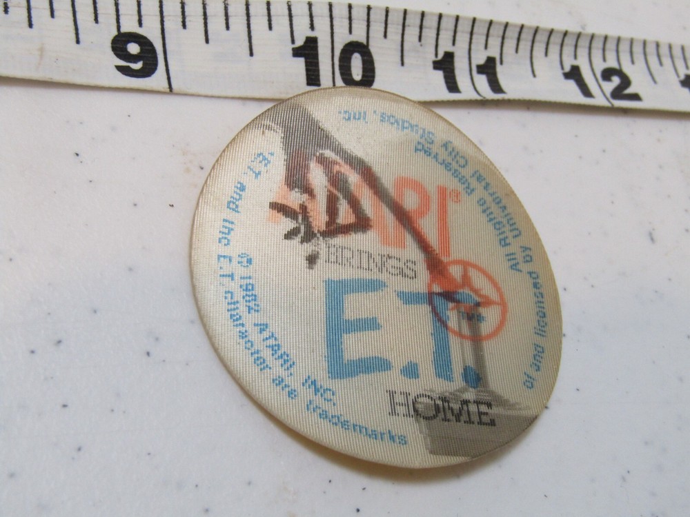 OLD VINTAGE 1982 LENTICULAR E.T. ATARI STICKER USED