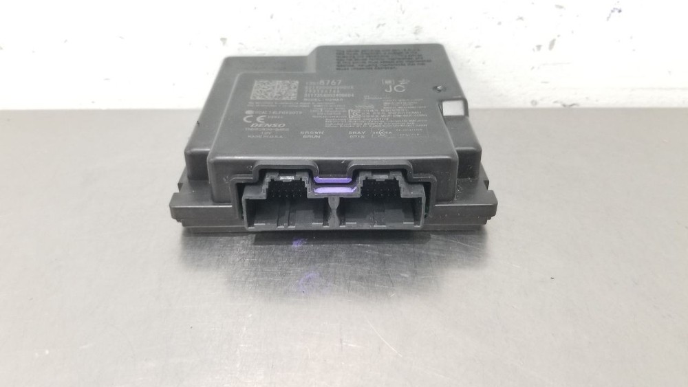 18 GMC YUKON DENALI DOOR KEYLESS ENTRY CONTROL MODULE 13518767