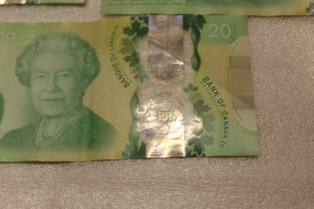 2015 Canada $20 Dollar Commemorative Three (3) Banknote Polymer A Historic Reign