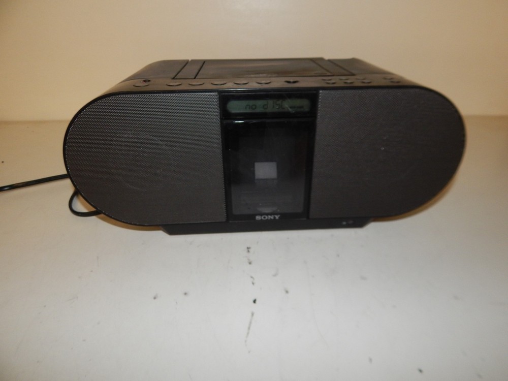 SONY PERSONAL AUDIO SYSTEM MODEL ZS-S4IP (TSM77)