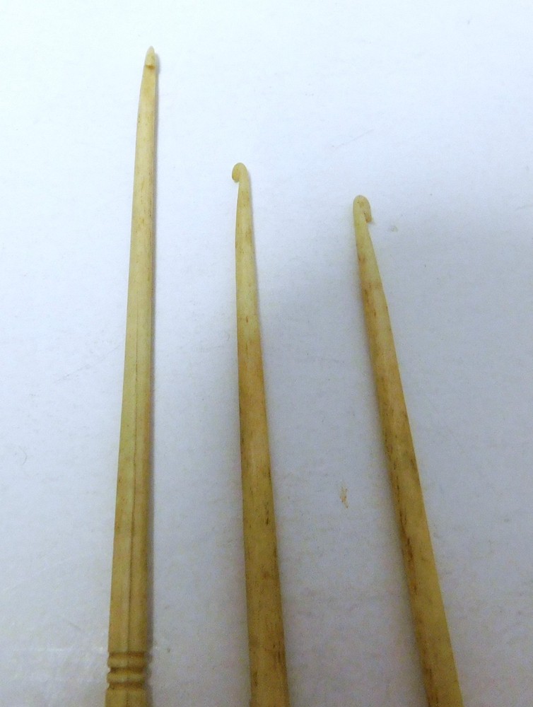3 Vintage Carved Turned Bone Crochet Hooks 3 Sizes