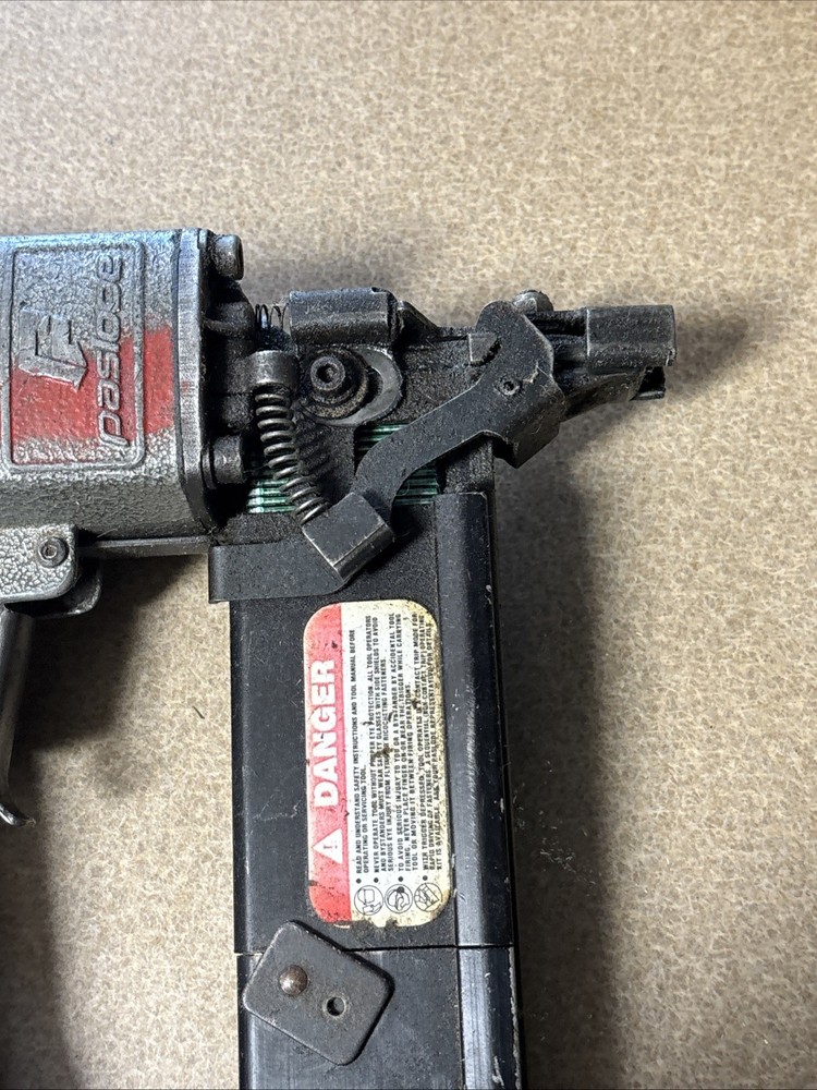 Paslode Stapler Staple Gun!! ITW PASLODE!! FREE SHIPPING! G3