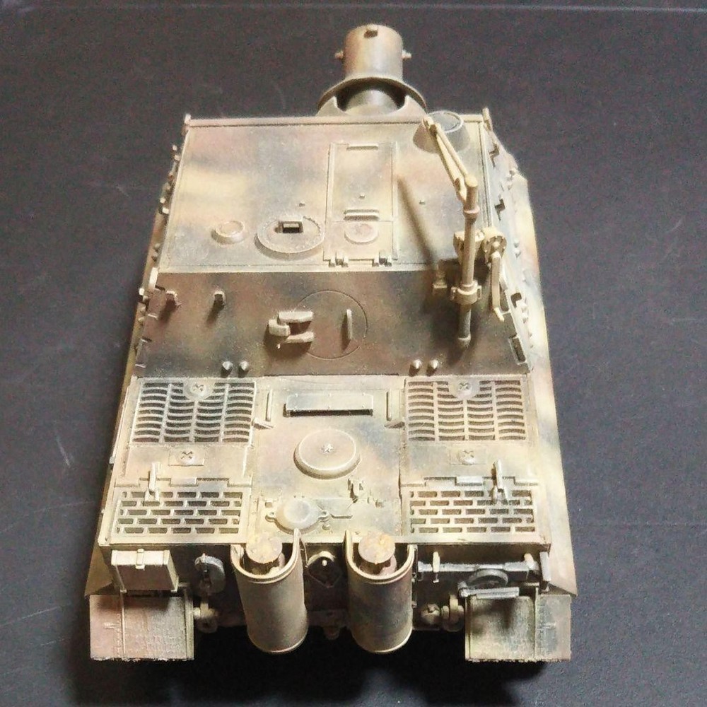 Assembled 1/48 Assembly Storm Tiger Japan