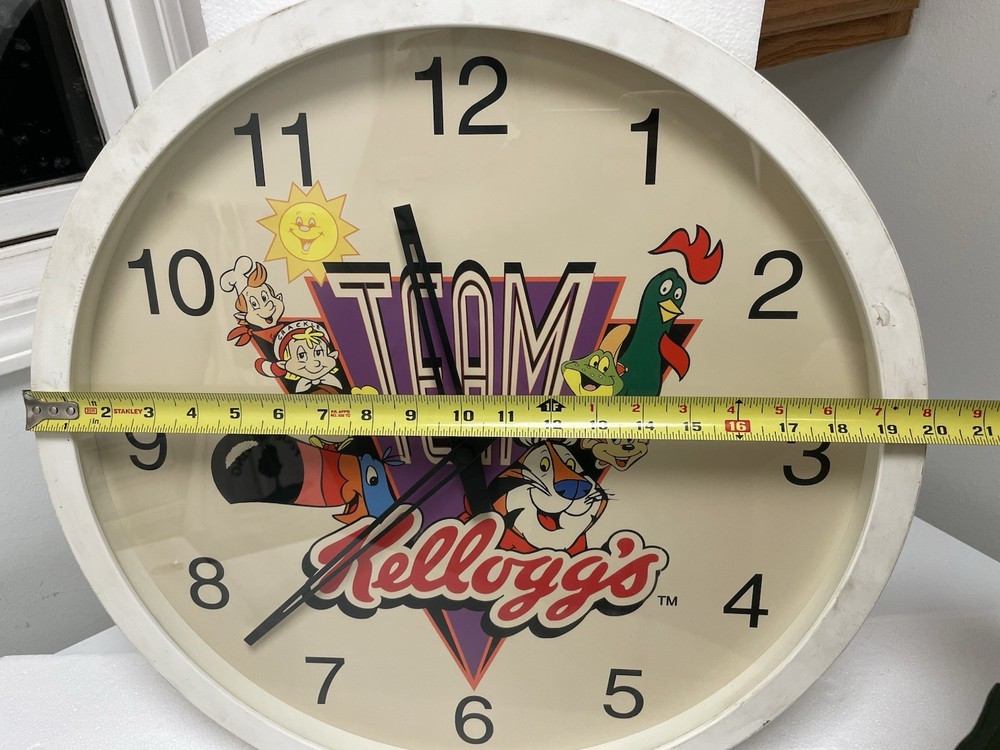 Kellogg’s 20” Wall Clock Team Kellogg’s Characters VTG 1990s Keeps Time Working