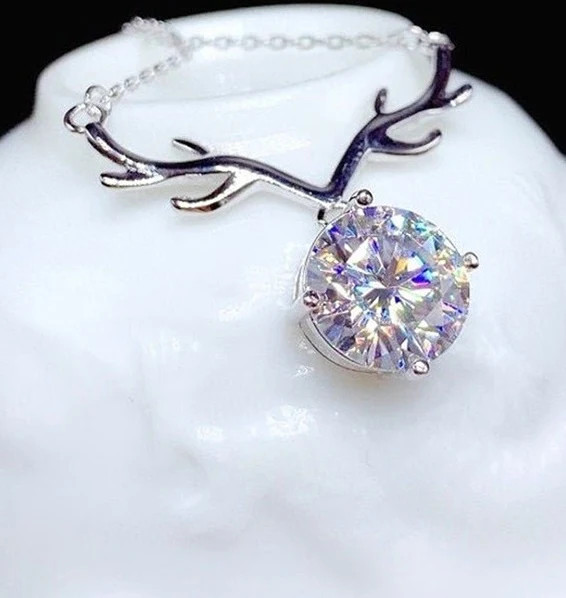 Reindeer crystal Necklace