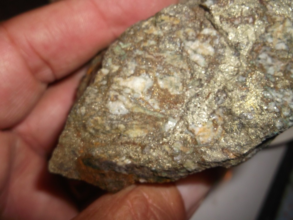 Gold, silver, copper, 474 grams samples ,ore high grade .