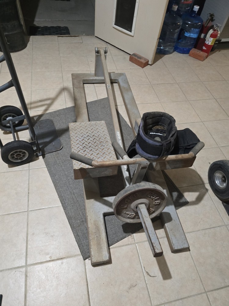 T bar row machine, vintage equipment