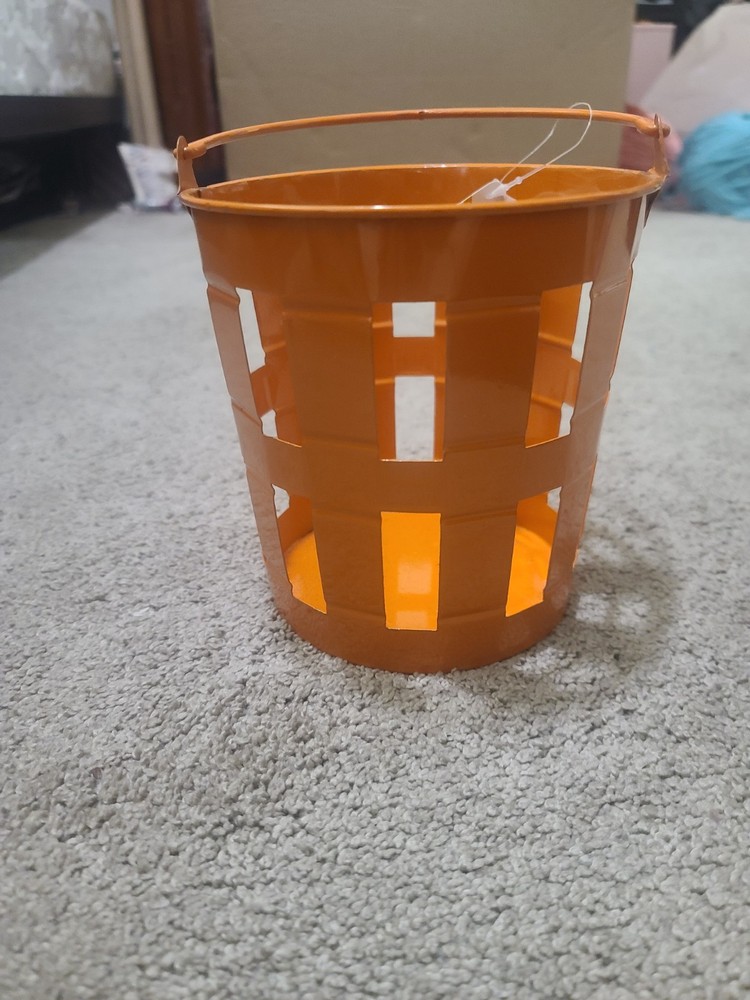 Ashland Orange Fall Galvizated Bucket/container