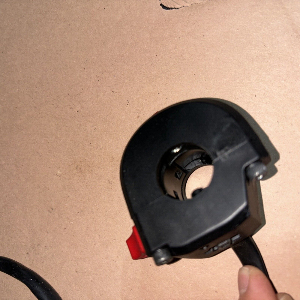 DUCATI SCRAMBLER 1100 GENUINE OEM RIGHT SIDE HANDLEBAR SWITCH