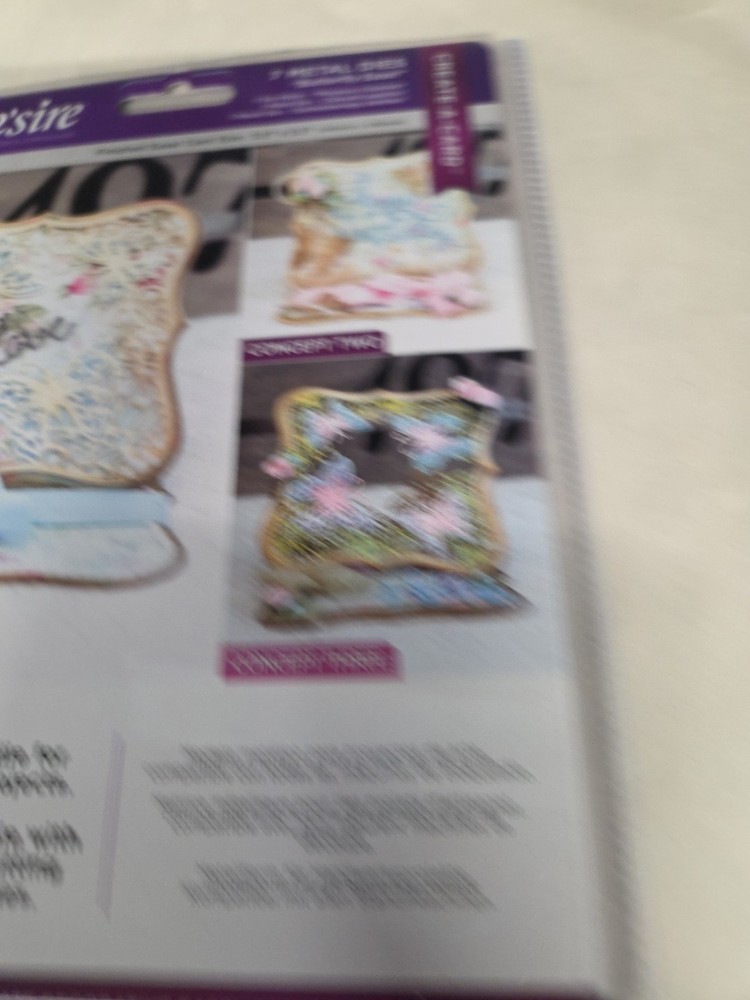 Die'sire Butterfly Easel die set