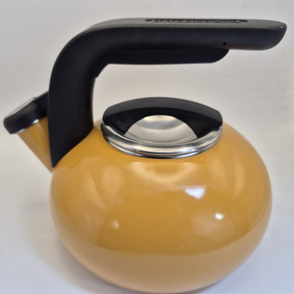 KitchenAid 1.5 Quart Whistling Tea Pot  Citrus Yellow Tea Kettle
