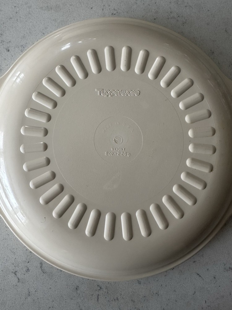 Tupperware Vintage Microwave Stack Cooker Almond, 2-Piece Set, 1Qt
