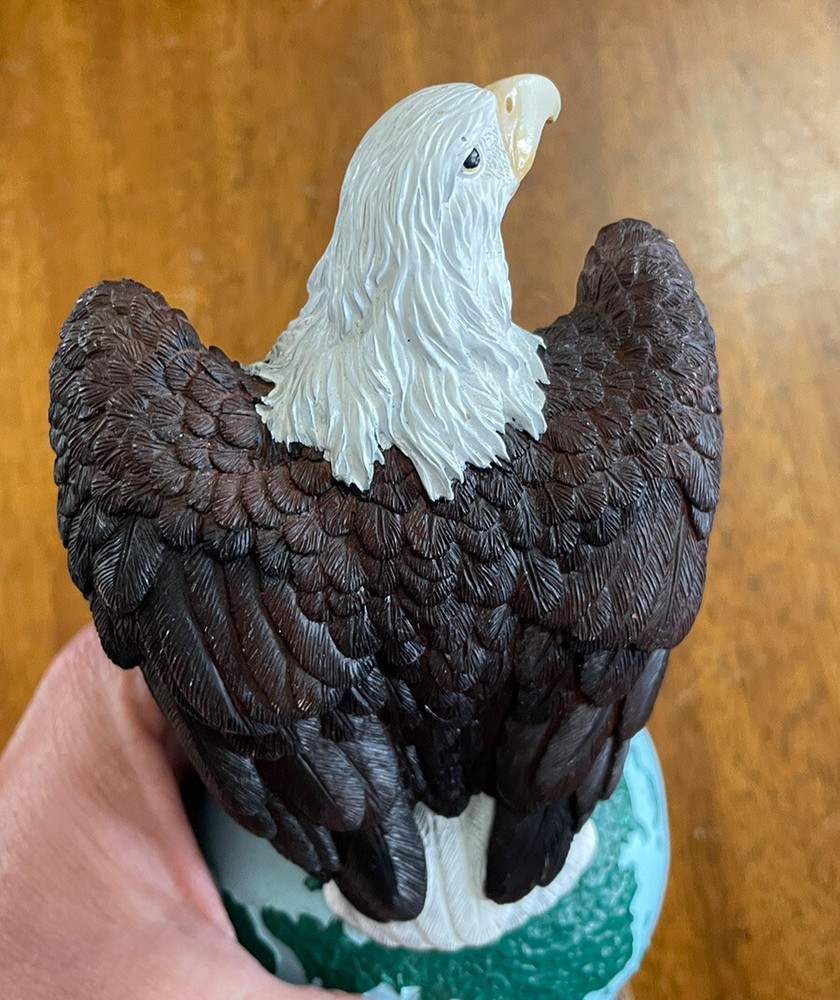 HERCO Eagle Globe Earth Clock Figurine 7.5” H Needs Battery