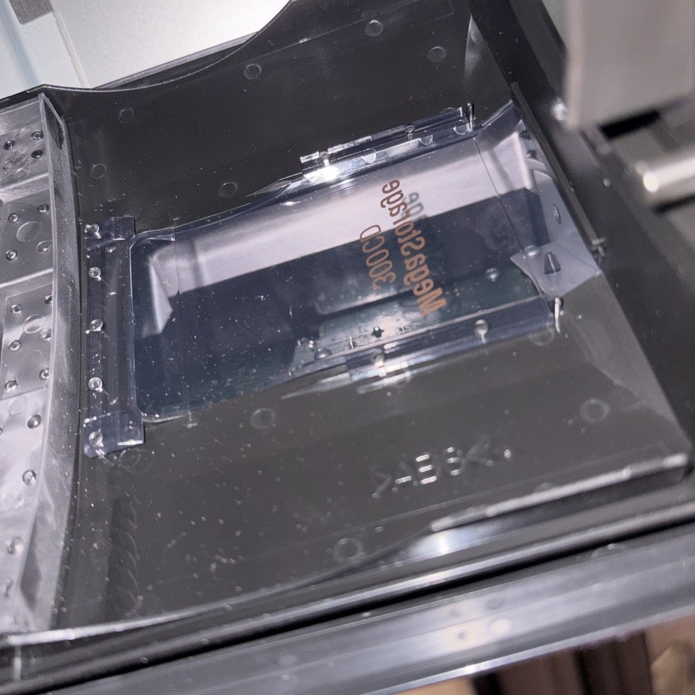 Sony CDP-CX355 300 Disc Mega Storage CD Changer Player Powers On “TABLE ERROR”