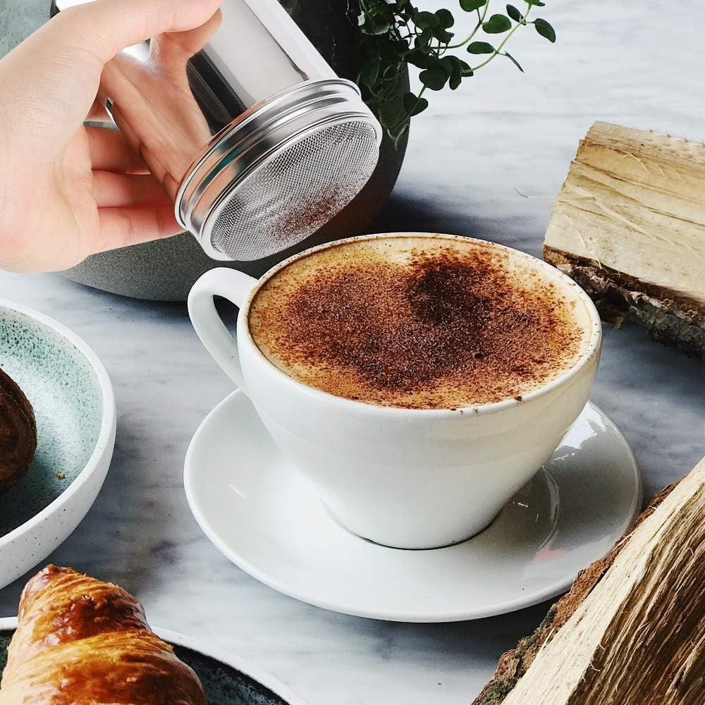 Rust-Proof Sugar Duster Set with Dust-Proof Lid - Essential Kitchen Accessory