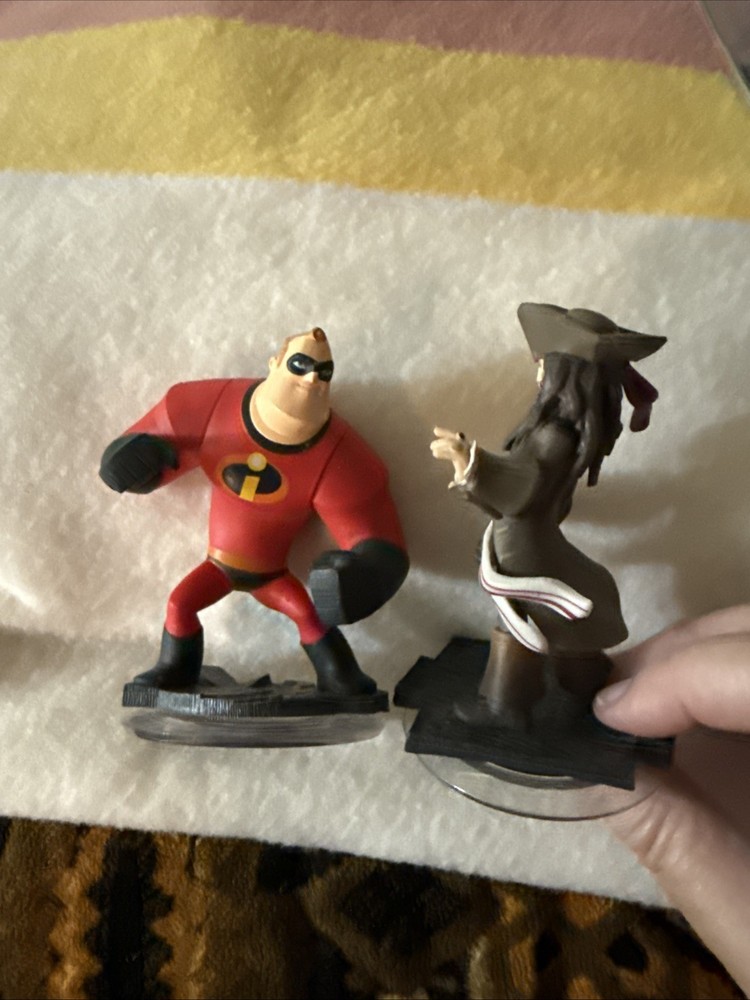Disney Infinity Figure Lot Jack Sparrow & Mr Incredible