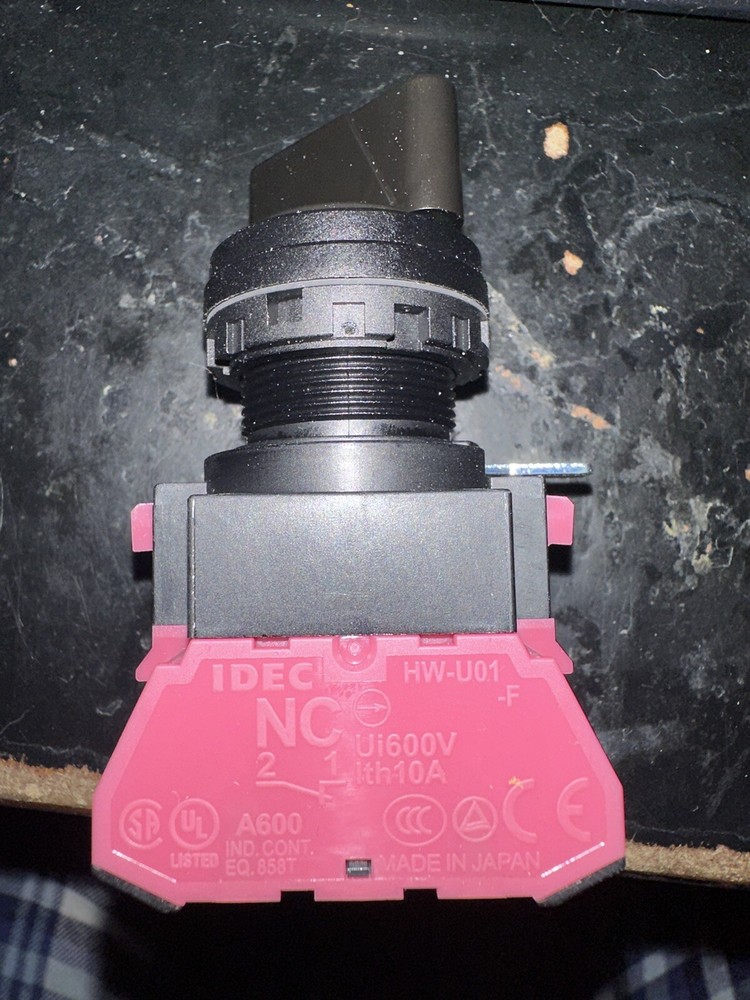 IDEC Control Unit HW1S-2TF11 Switch
