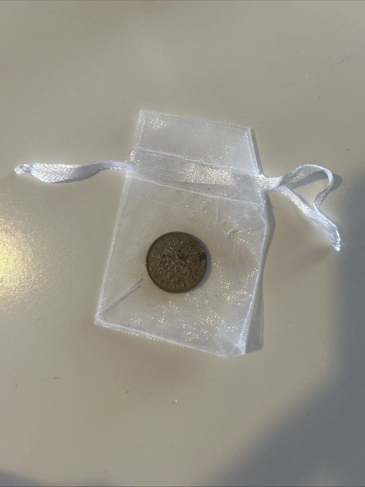 1957 Sixpence With Queen Elizabeth Head