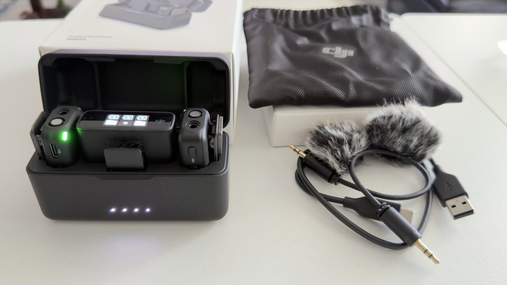 DJI Mic 1st Gen Compatible with 2tx/1rx, Charging Case, USB C Cord