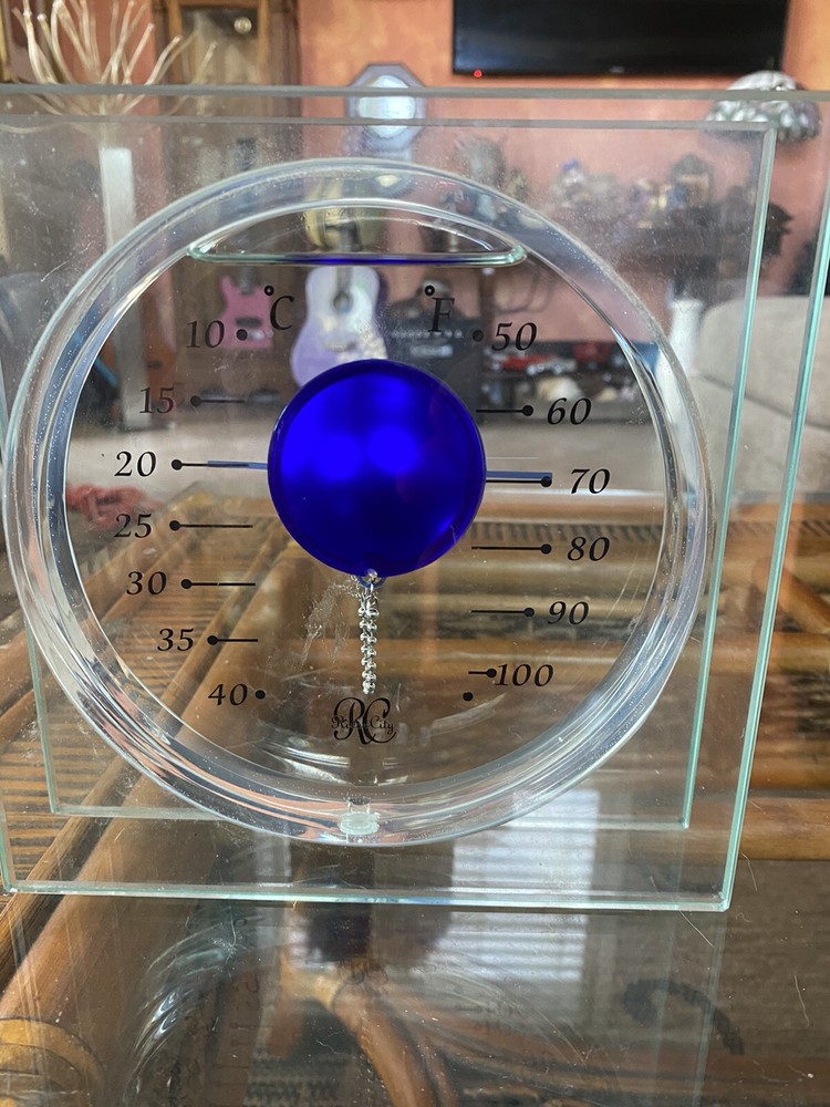 floating thermometer