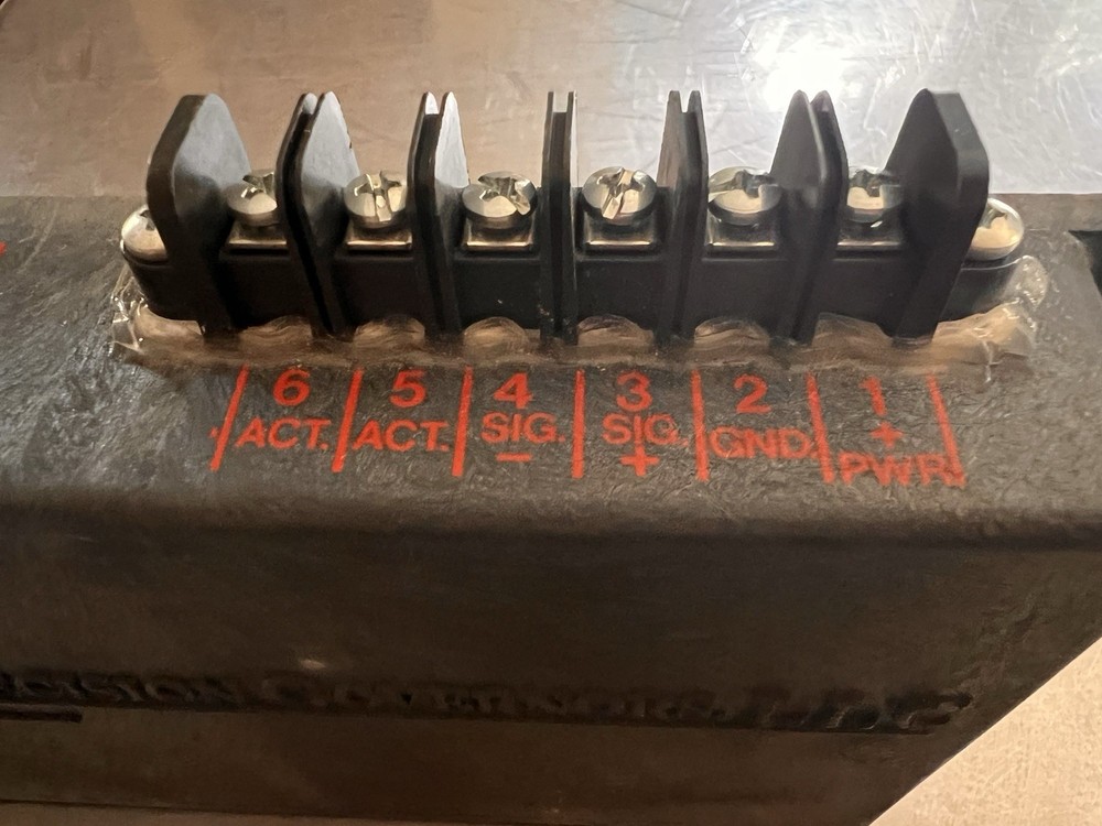 Precision Governors LLC. Model E-381 Controller