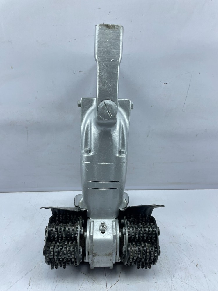 Aurand MP-12601 Pneumatic Deck Scaler Paint Rust Remove Surface Cleaning Tool