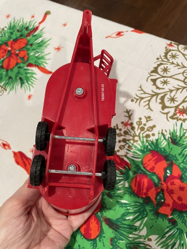 New Ray Plastic Feed Auger