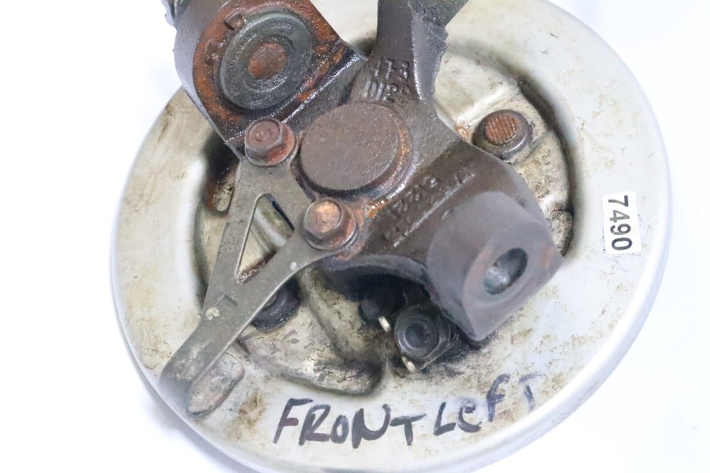 98-2000 HONDA TRX 300 FRONT LEFT KNUCKLE 51250-HM4-A20