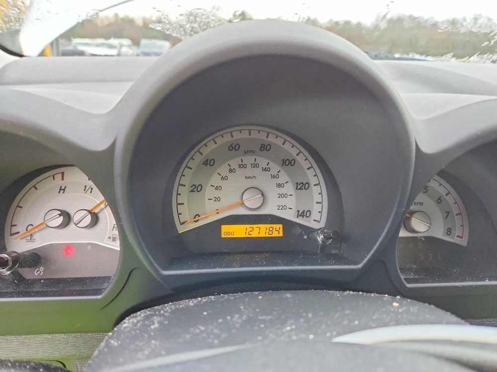 TC SCION 2006 Glove Box 5007411
