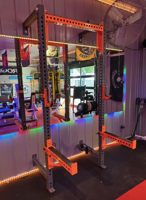 Sorinex | 8ft Wall Mounted Half Rack