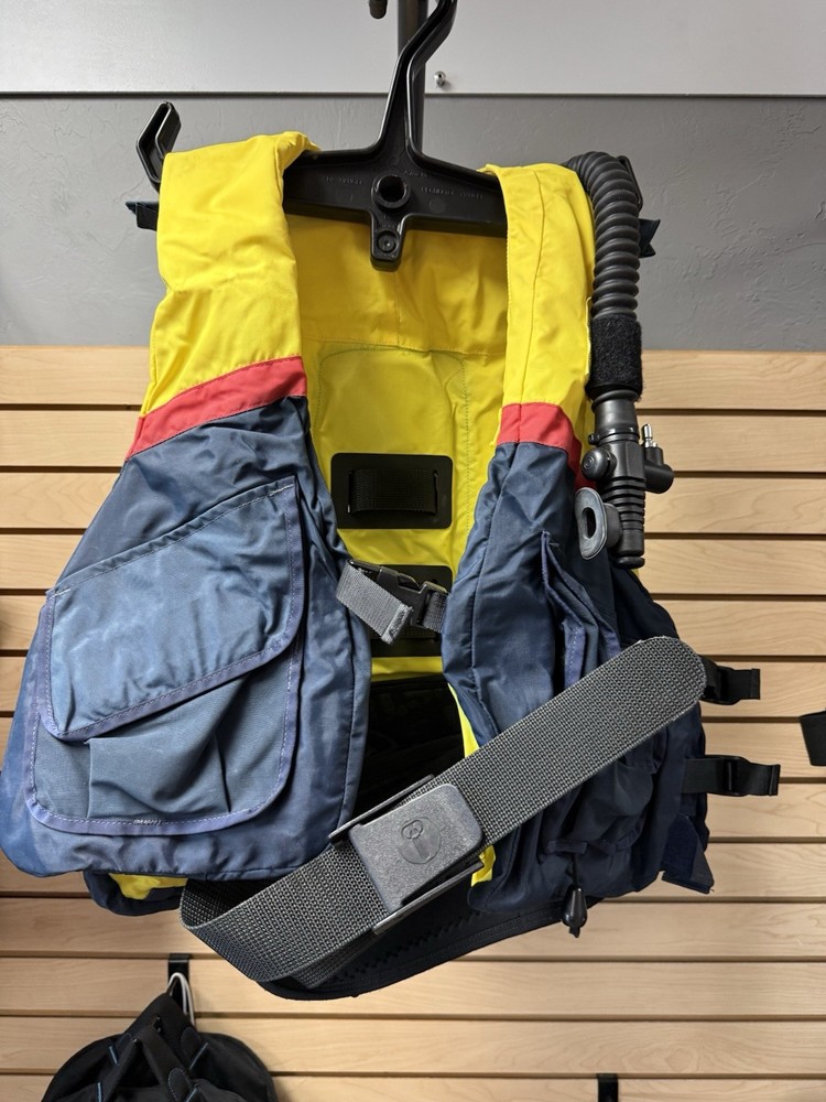 Vintage US Divers BCD
