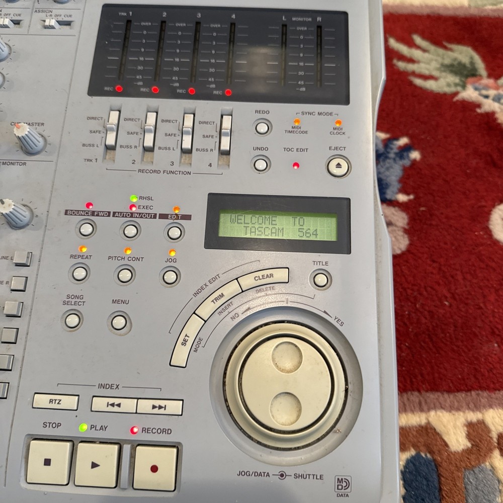Tascam Digital PortaStudio 564 - Powers On / Untested