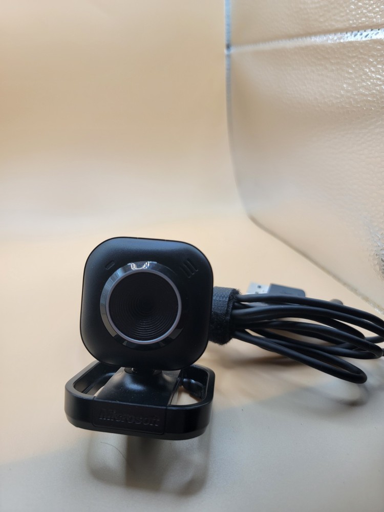 Microsoft 1381 LifeCam VX-2000 WebCam For Computer