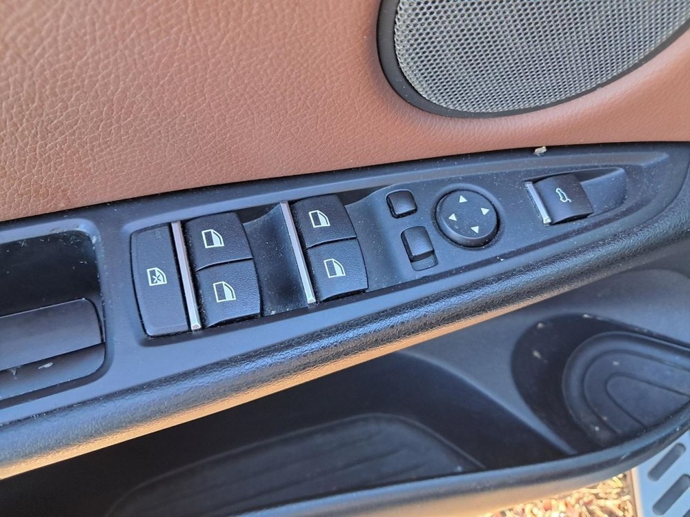 X5 2014 Glove Box 4858797