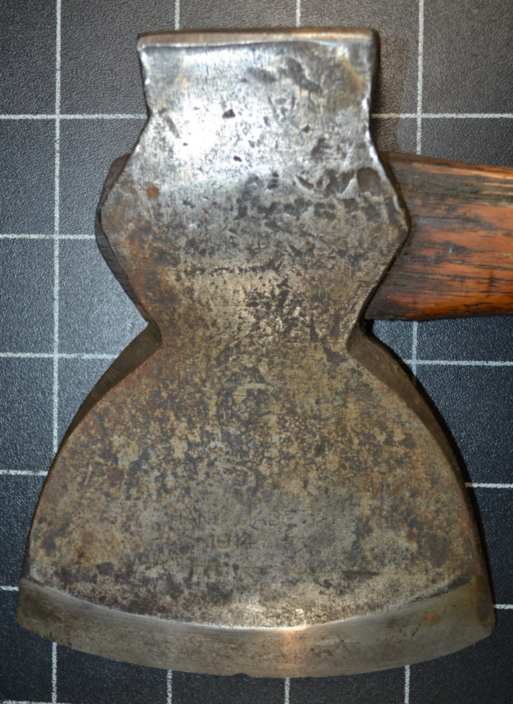 1914 HAND MADE - CAMP HATCHET