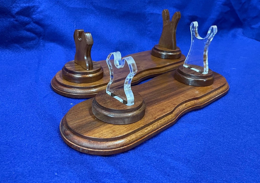 Pistol Display Stand, Elegant and Versatile.