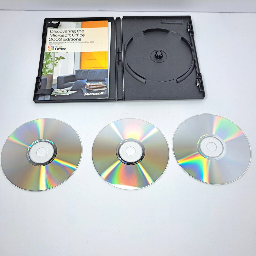 Microsoft Office Professional Edition 2003 CD Plus Booklet & Key