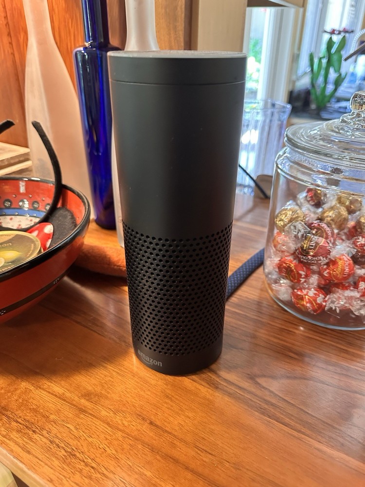 EUC Amazon Echo 1st Generation Bluetooth Speaker Black Smart Assistant