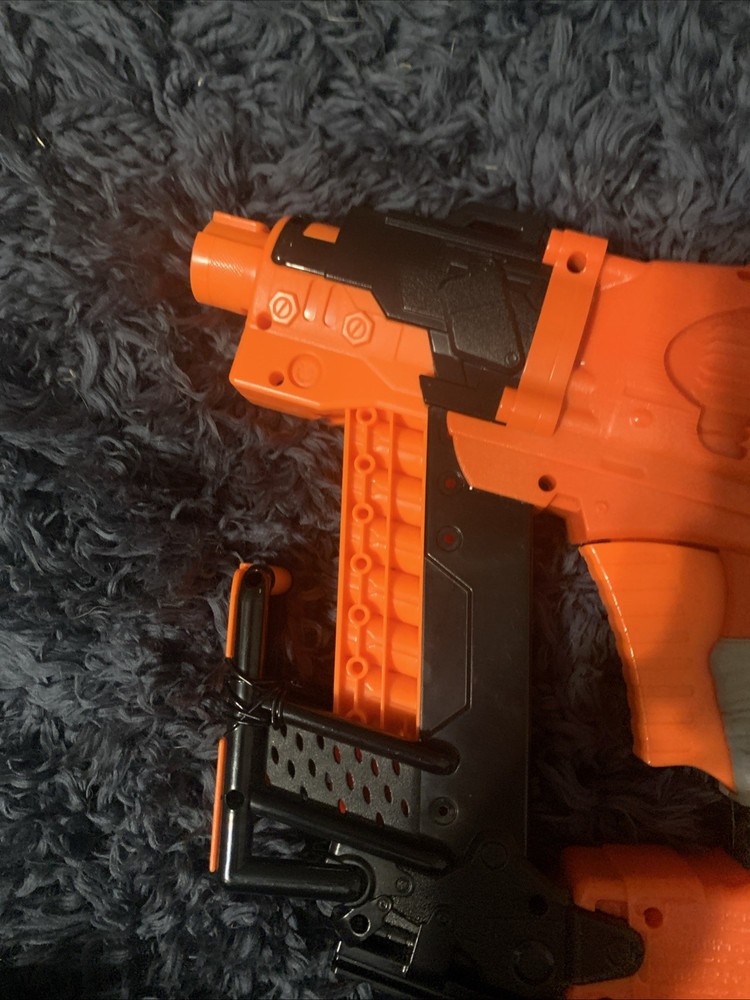 Nerf E2672 Survival System with 8 Darts for Kids